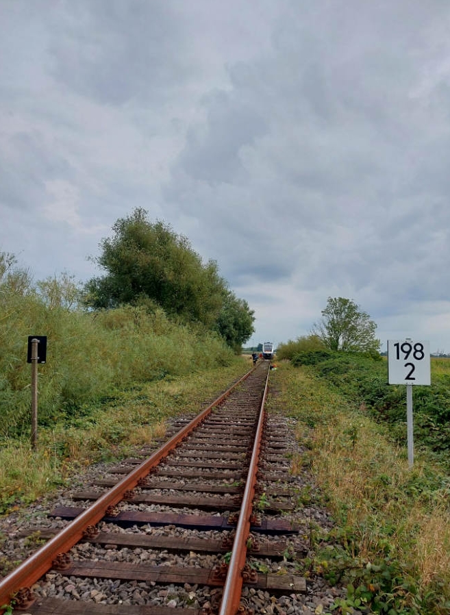 BPOL-HB: 68-Jähriger vom Zug erfasst – Bremerhavener Bundespolizei ermittelt