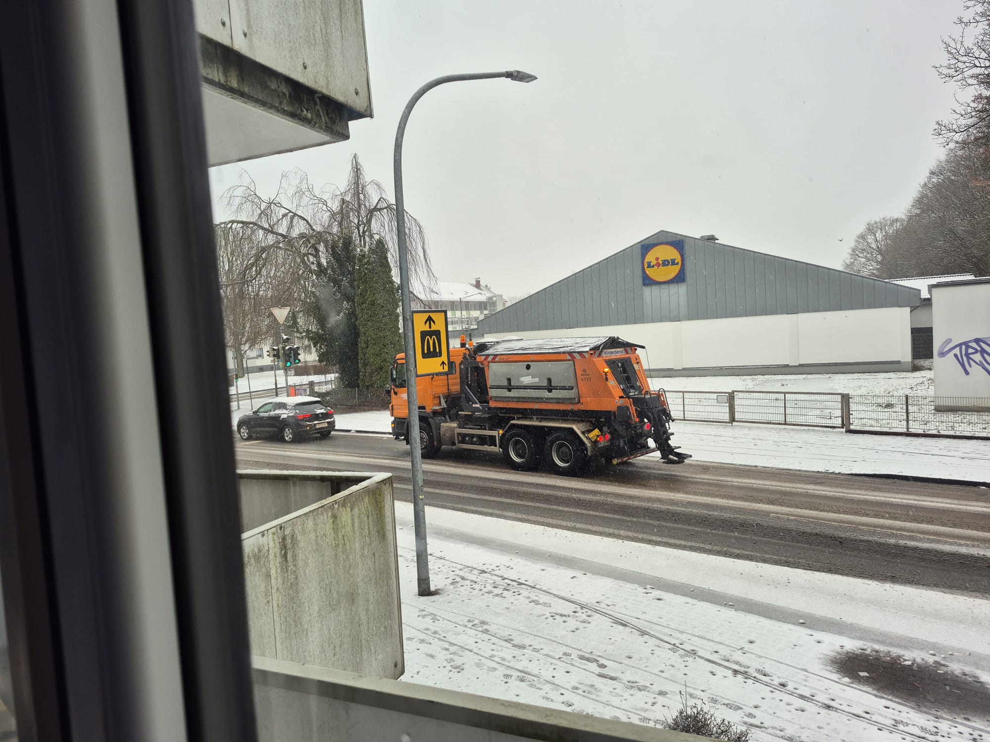 Nun ist es da zwei Wochen zu spät